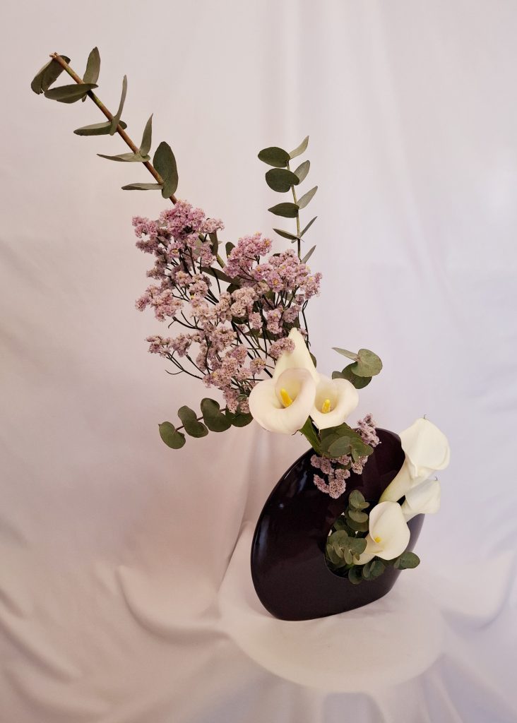 Can Ikebana Be a Language Beyond Flowers?